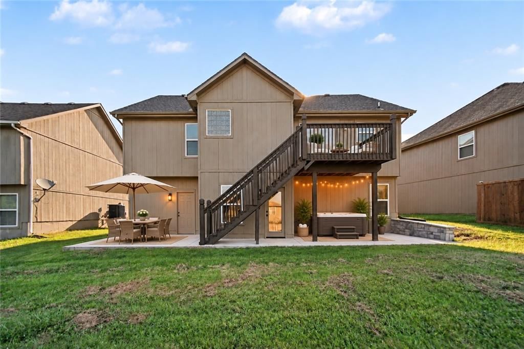 Photo 28 of 33 - 9218 N Kirkwood Avenue, Kansas City, MO 64154