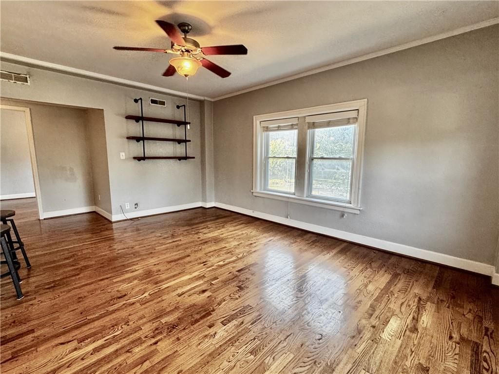 323 E Emanuel Cleaver II Boulevard — photo 22
