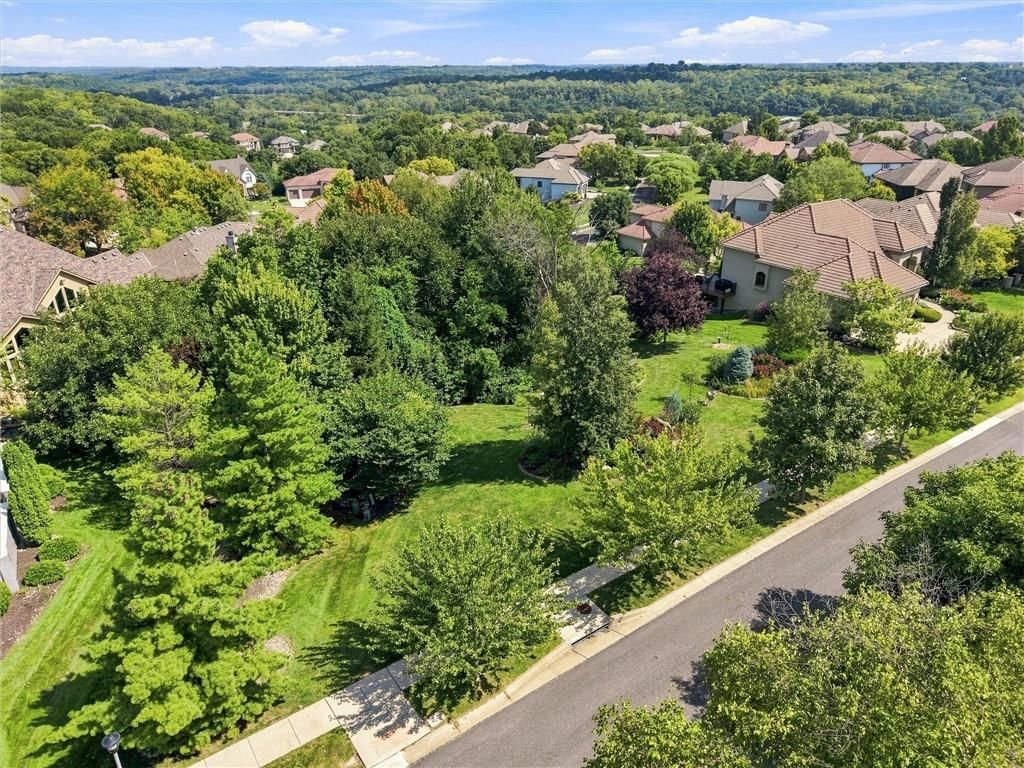 20234 W 90th Terrace, Lenexa, KS: listing photo 2