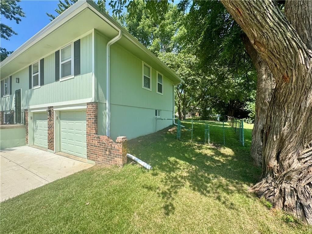 600 SW 35th Terrace — photo 4