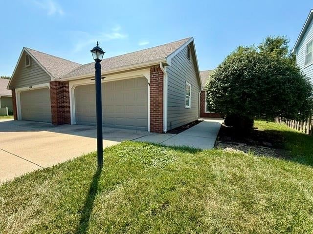 4711 Hearthside Drive, Lawrence, KS