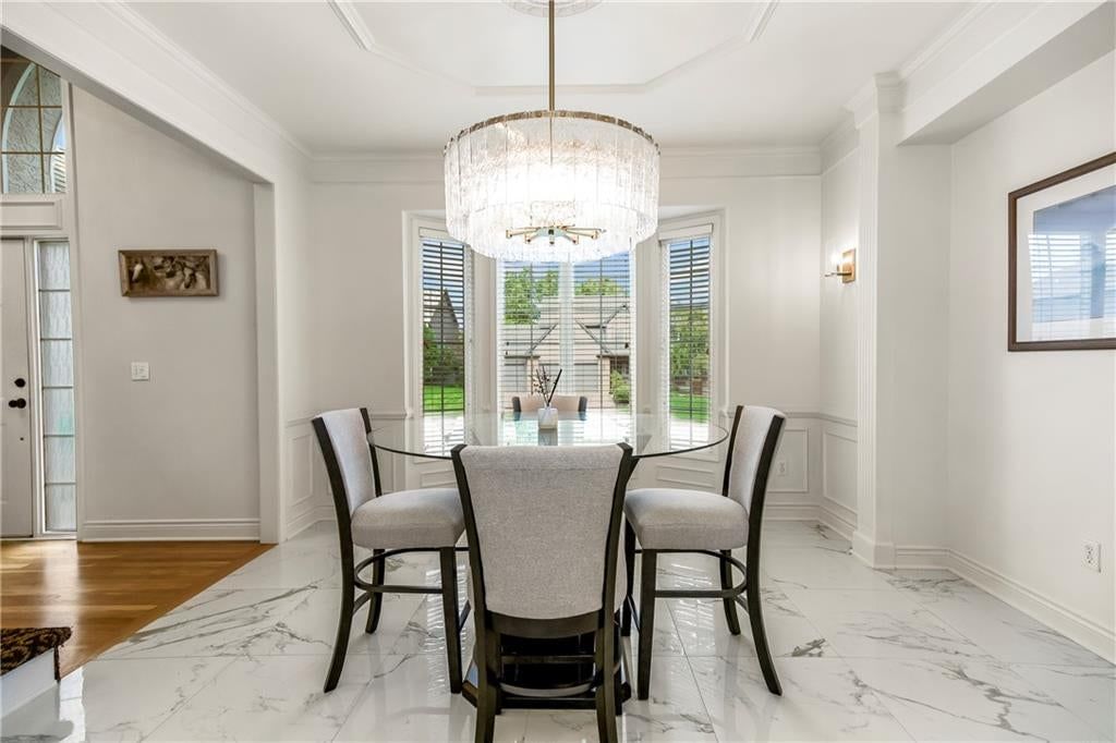 Photo 10 of 45 - 2413 SW Regency Drive, Lee's Summit, MO 64082