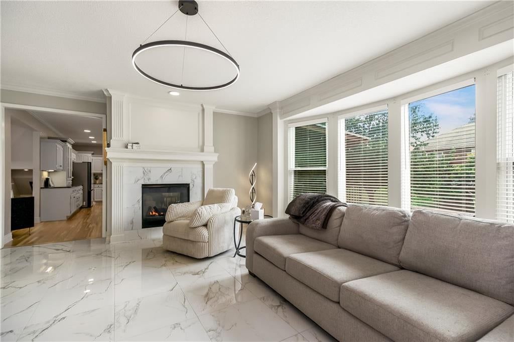 Photo 18 of 45 - 2413 SW Regency Drive, Lee's Summit, MO 64082