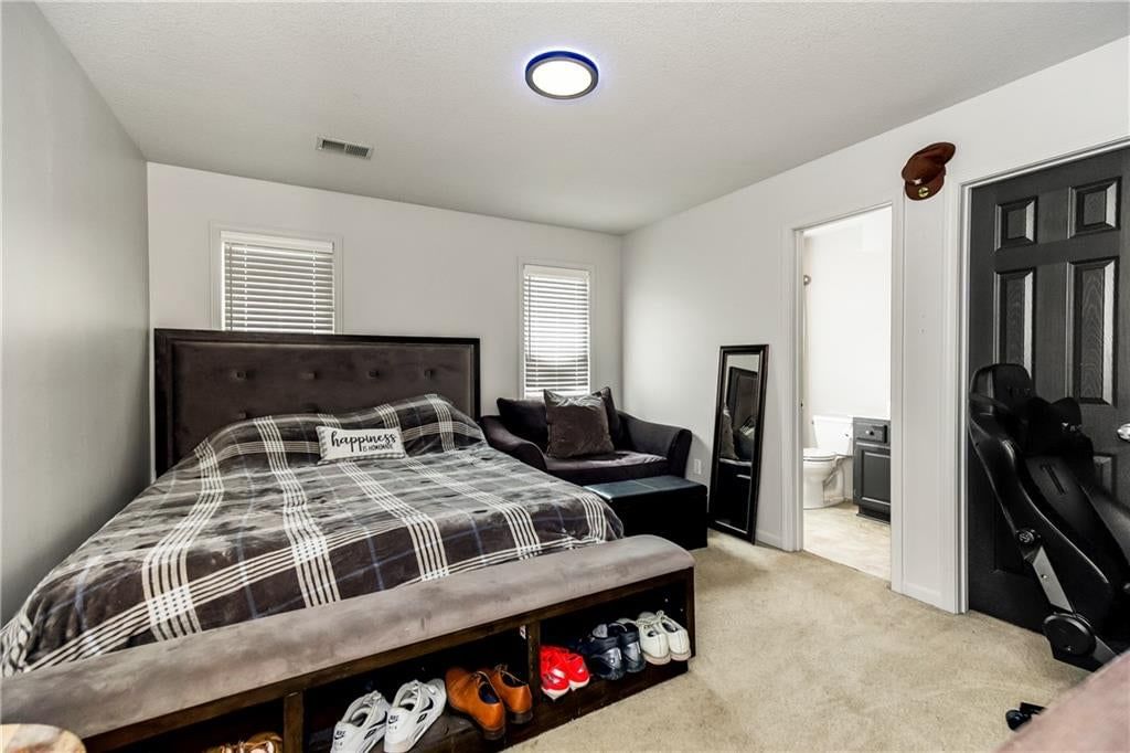 Photo 33 of 45 - 2413 SW Regency Drive, Lee's Summit, MO 64082