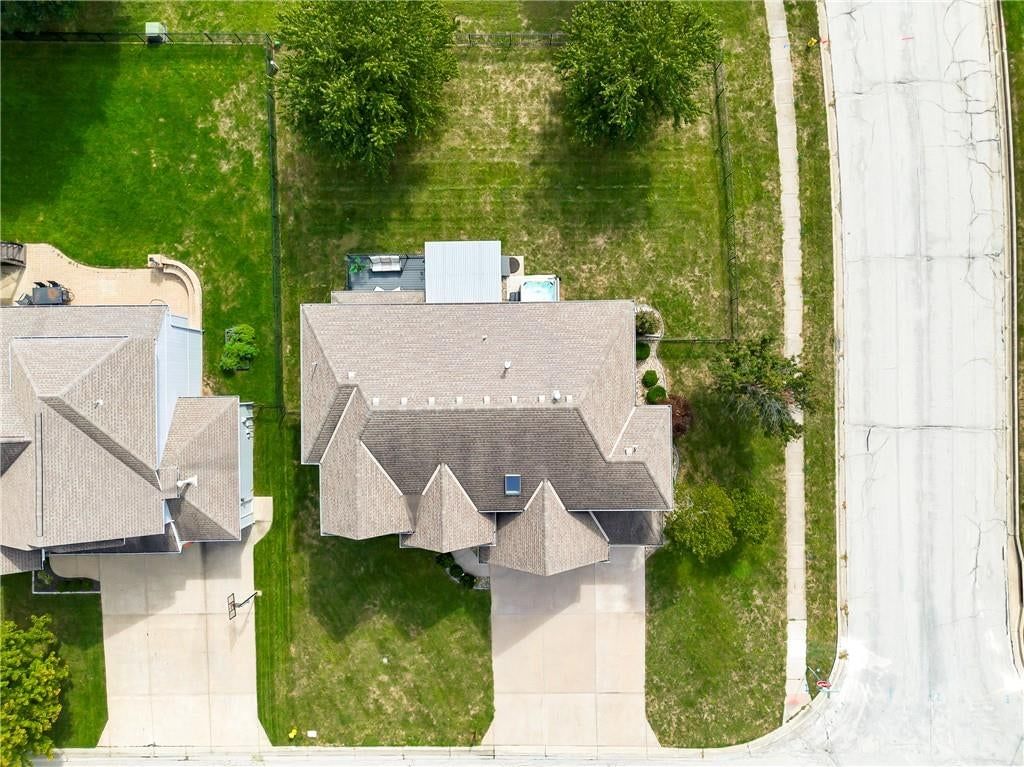 Photo 44 of 45 - 2413 SW Regency Drive, Lee's Summit, MO 64082