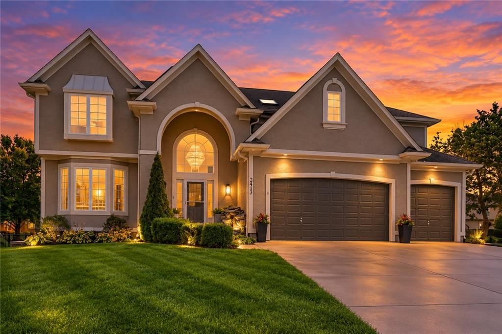 2413 SW Regency Drive, Lee's Summit, MO
