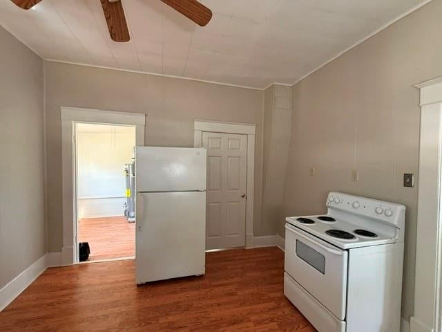 729 E 4th Street — photo 5
