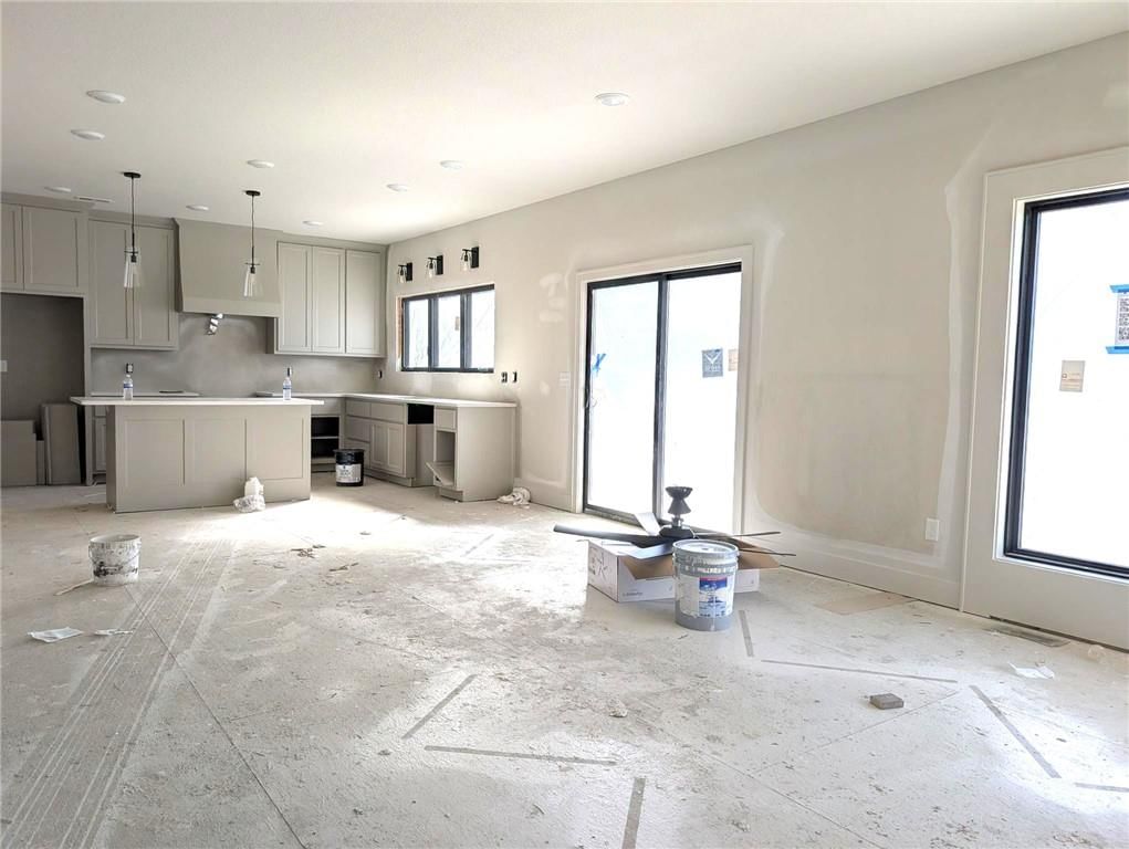 Open floor plan at 7801 NE 103rd Terrace, Kansas City, MO 64057