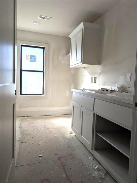 Photo 16 of 25 - 7801 NE 103rd Terrace, Kansas City, MO 64057