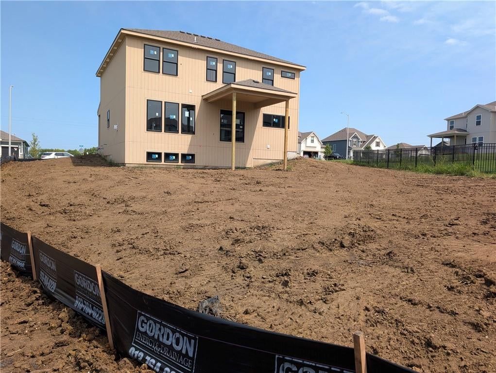 Photo 23 of 25 - 7801 NE 103rd Terrace, Kansas City, MO 64057