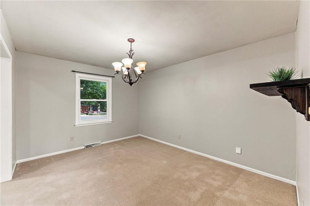 6830 NW Cross Road — photo 7