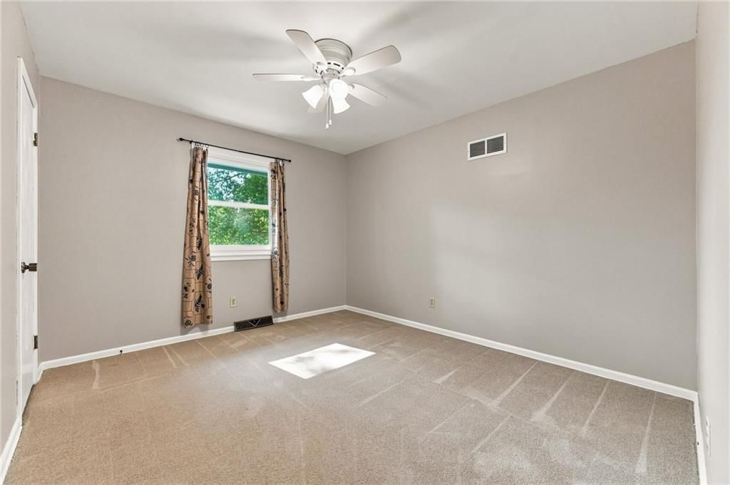 6830 NW Cross Road — photo 23