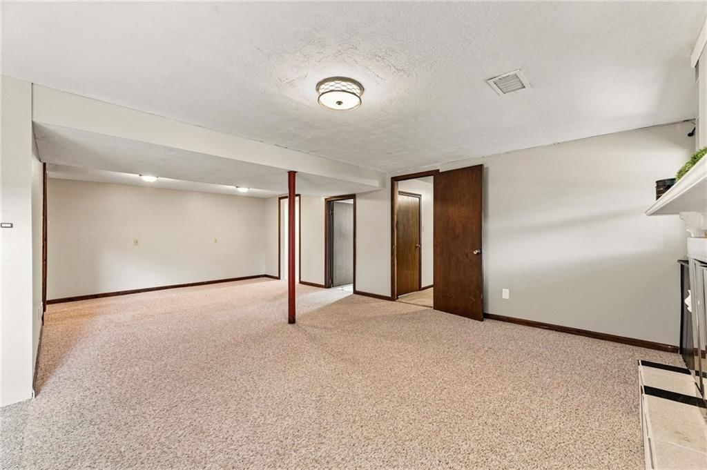 6830 NW Cross Road — photo 30