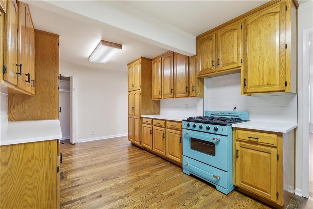 Photo 7 of 30 - 1208 W 33rd Street, Independence, MO 64055