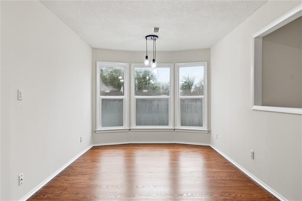 Photo 13 of 30, 1208 W 33rd Street, Independence, MO 64055