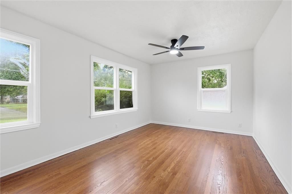 Photo 14 of 30, 1208 W 33rd Street, Independence, MO 64055