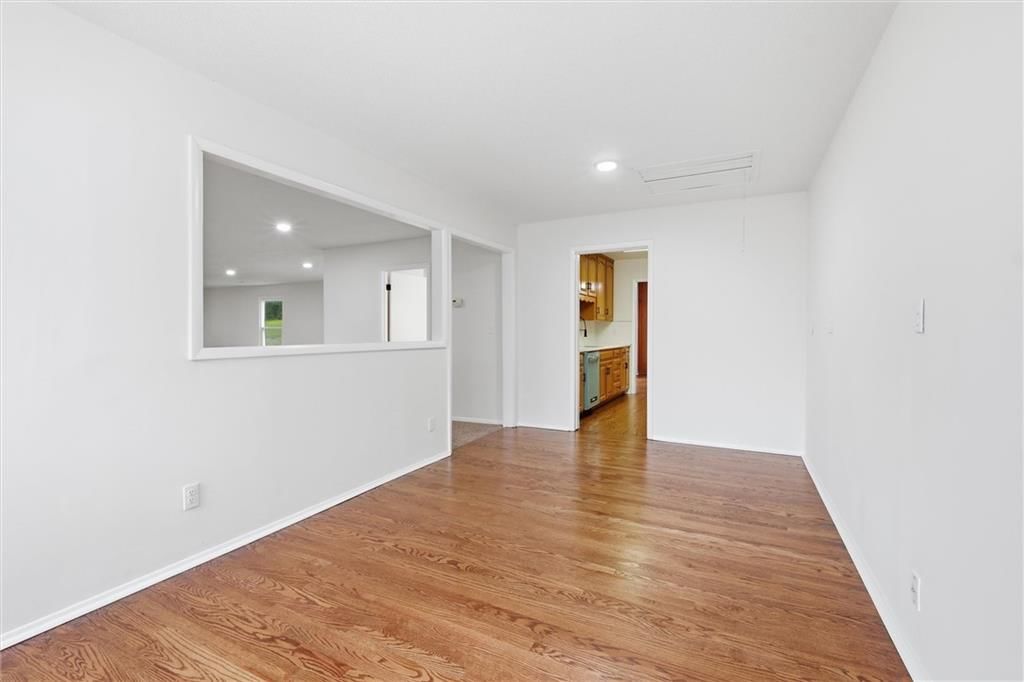 Photo 18 of 30 - 1208 W 33rd Street, Independence, MO 64055