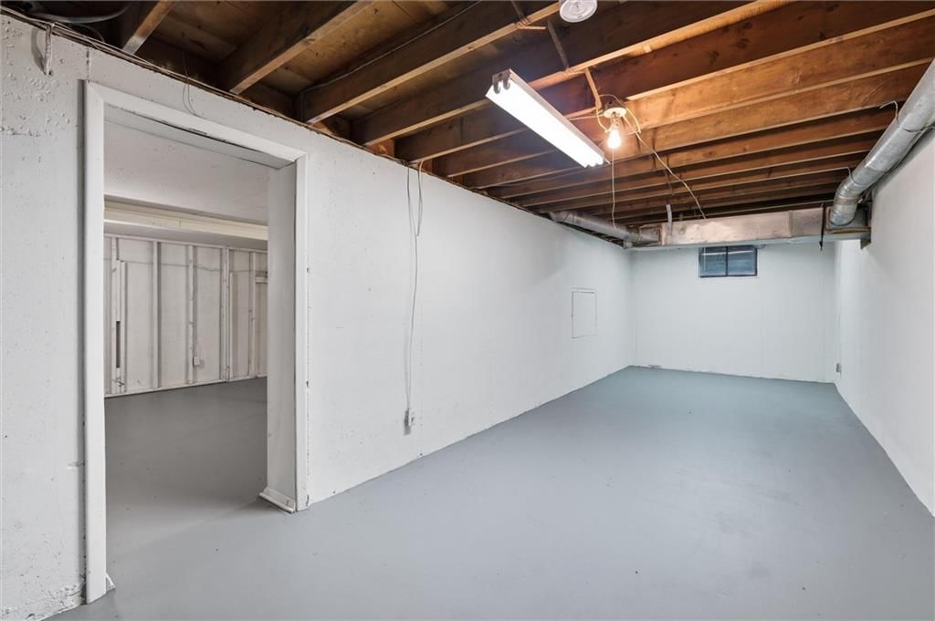 Photo 30 of 30 - 1208 W 33rd Street, Independence, MO 64055
