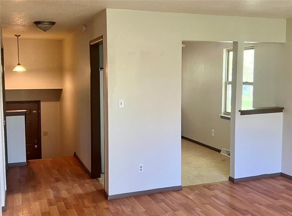 Photo 13 of 19 - 11426 & 11428 E 27th Street S, Independence, MO 64052