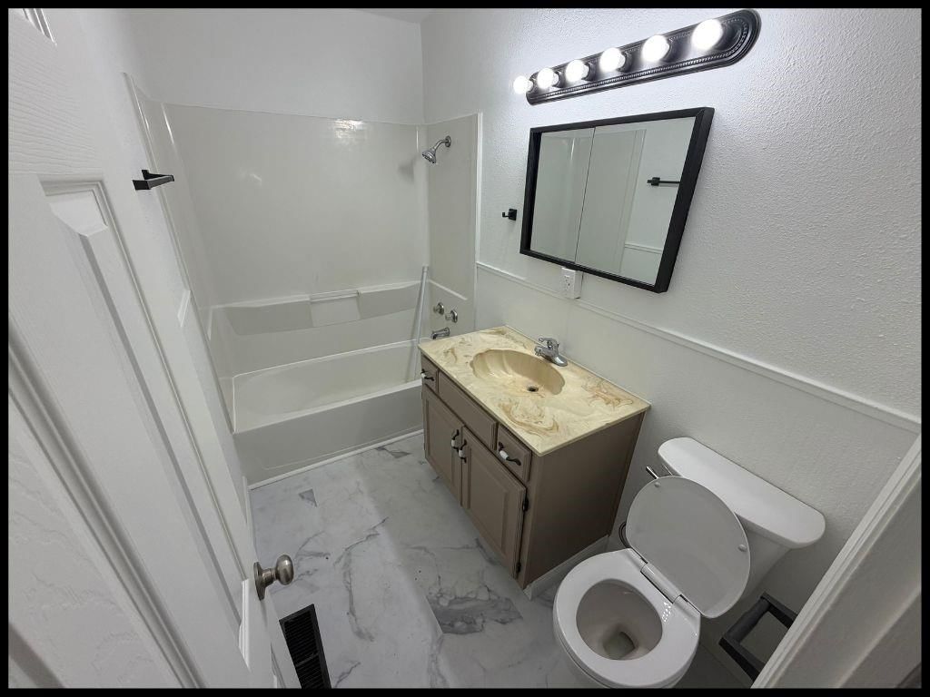 901 Anderson Street — photo 24
