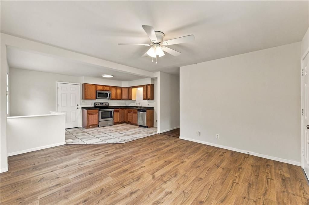 5138 N CORRINGTON Avenue — photo 5