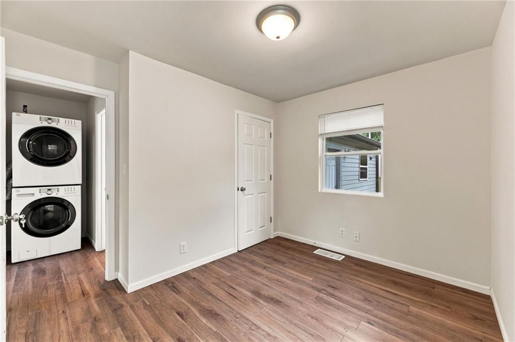 5138 N CORRINGTON Avenue — photo 12