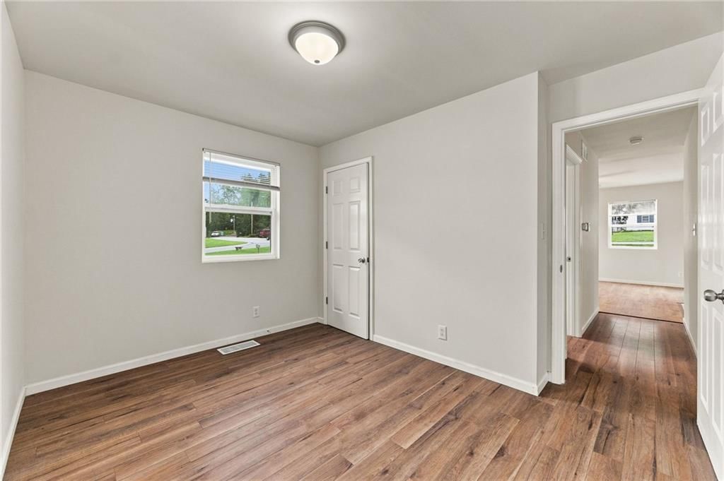 5138 N CORRINGTON Avenue — photo 16