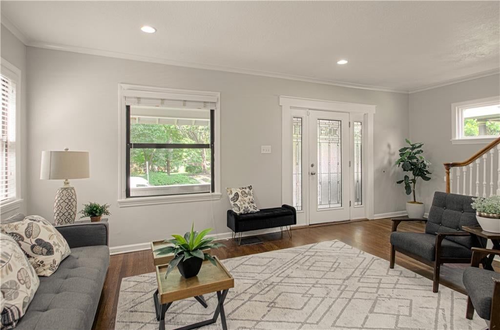 4169 CAMBRIDGE Street — photo 8