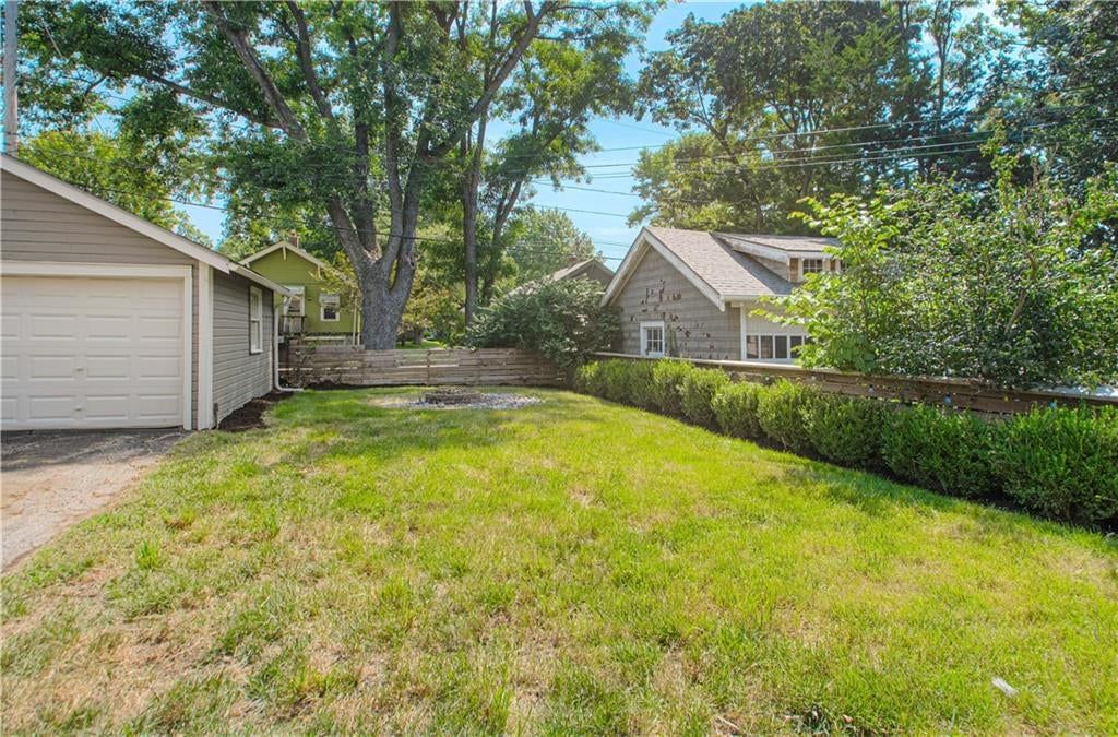 4169 CAMBRIDGE Street — photo 44