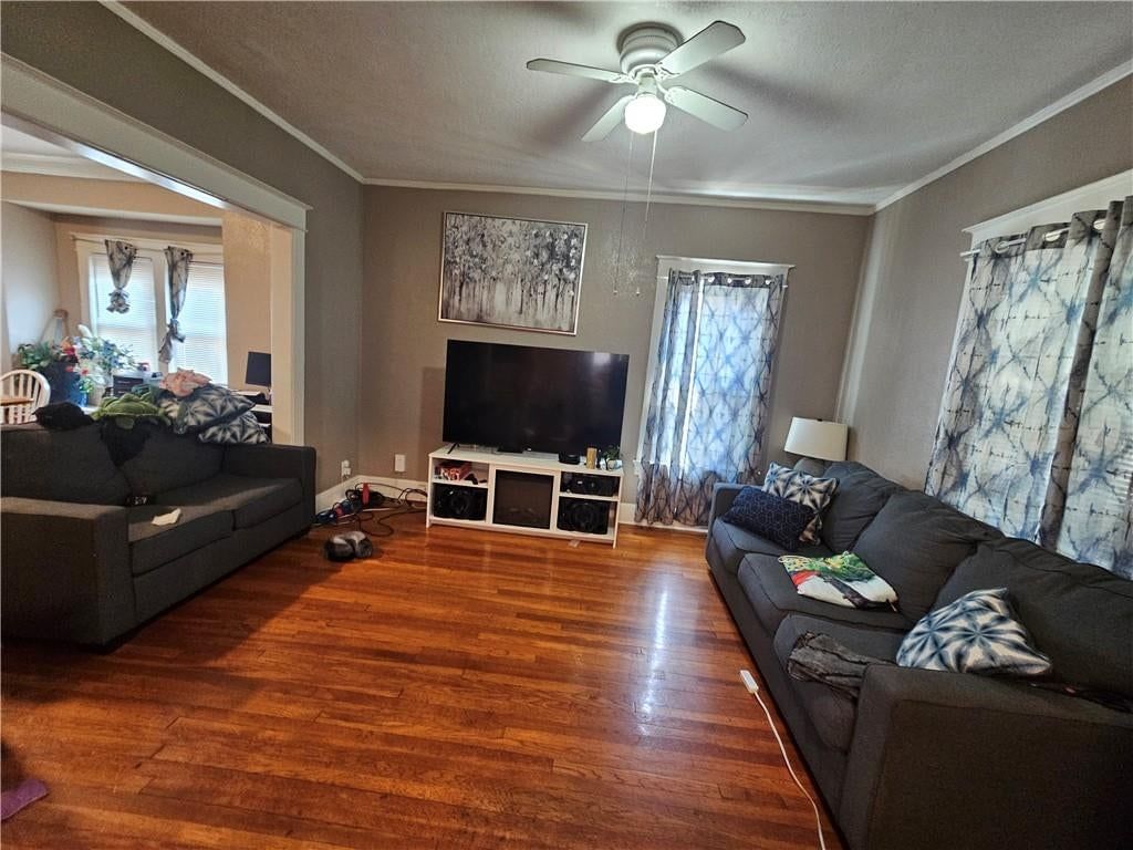 4027 Agnes Avenue — photo 8