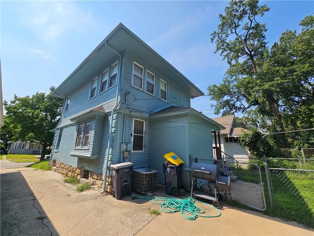 4027 Agnes Avenue — photo 37