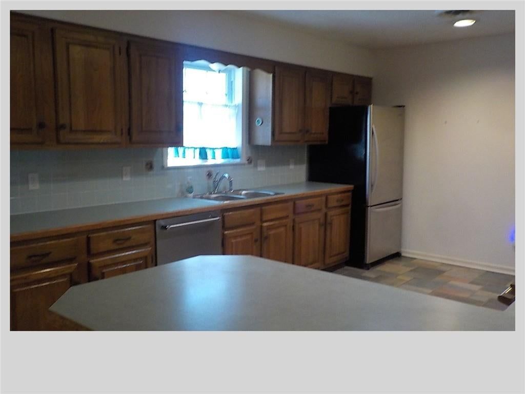 307 Centennial Avenue — photo 17