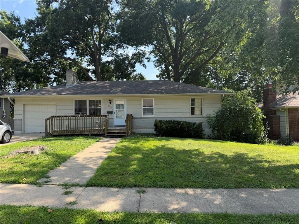 3913 S Milton Drive — photo 1