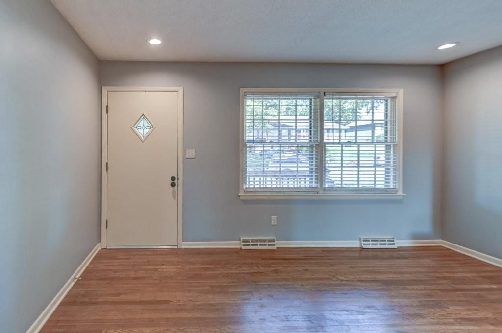 3913 S Milton Drive — photo 7