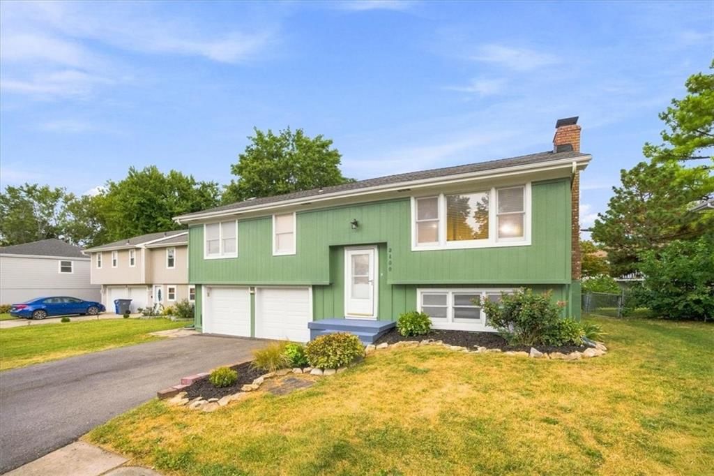 2100 E Taylor Drive — photo 4