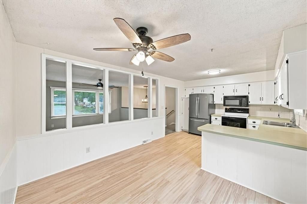 2100 E Taylor Drive — photo 13