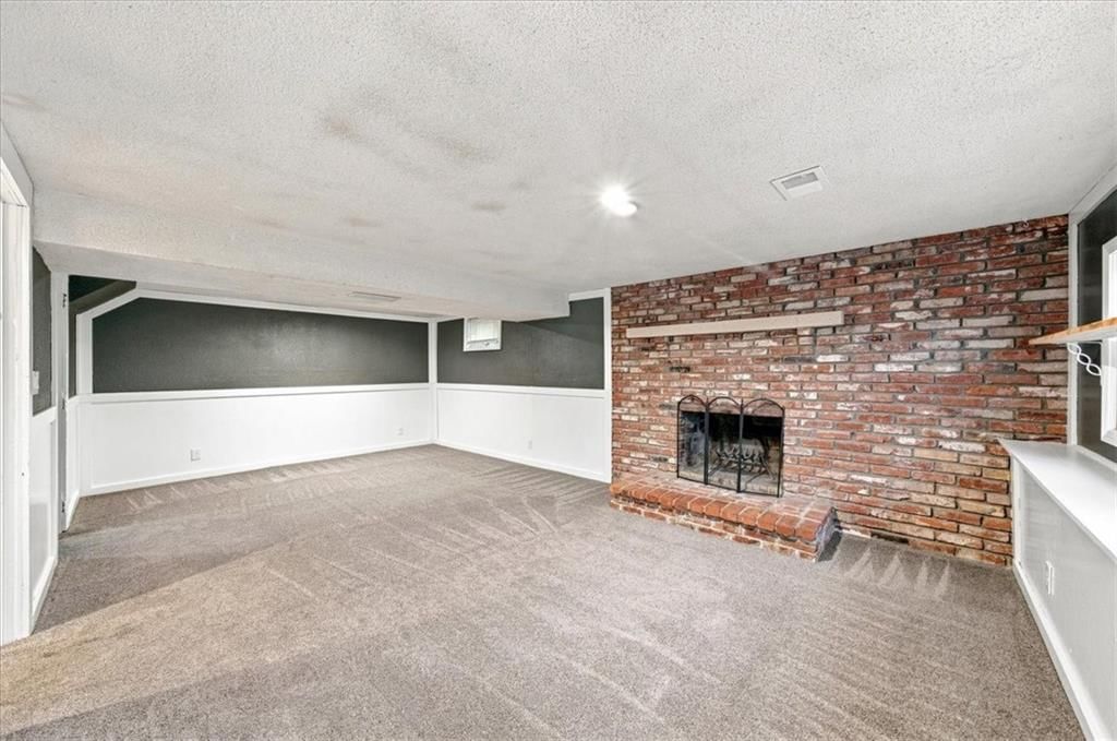 2100 E Taylor Drive — photo 14