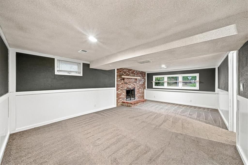 2100 E Taylor Drive — photo 15