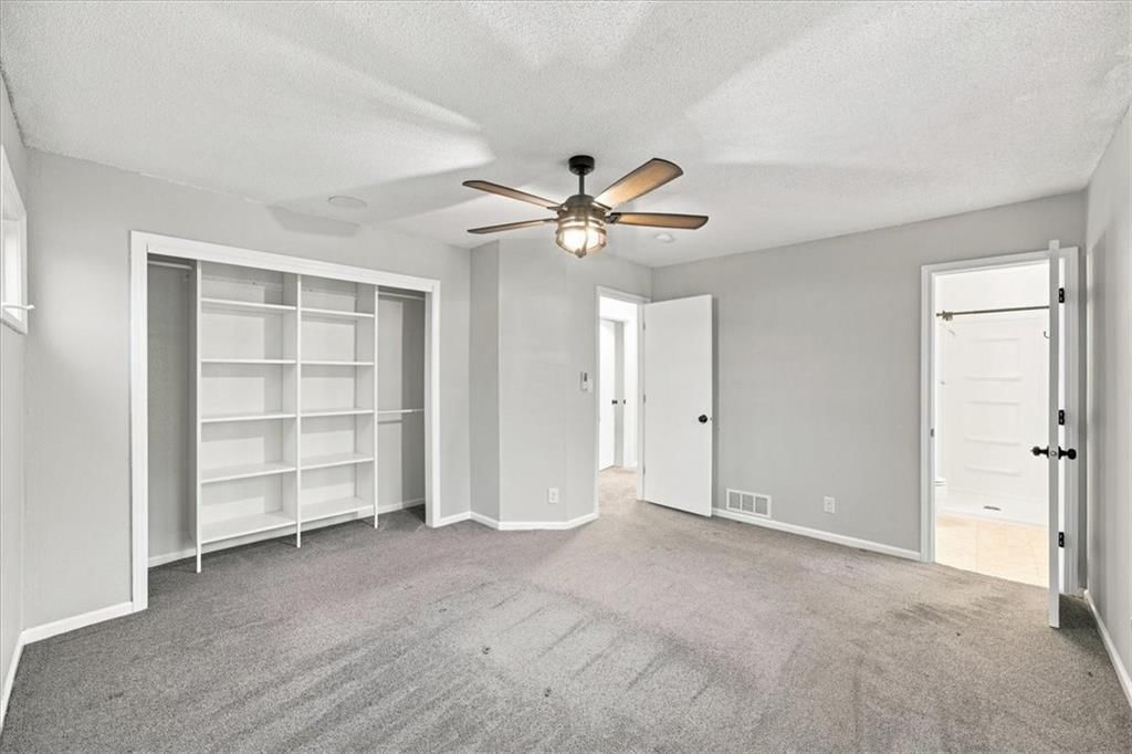 2100 E Taylor Drive — photo 17