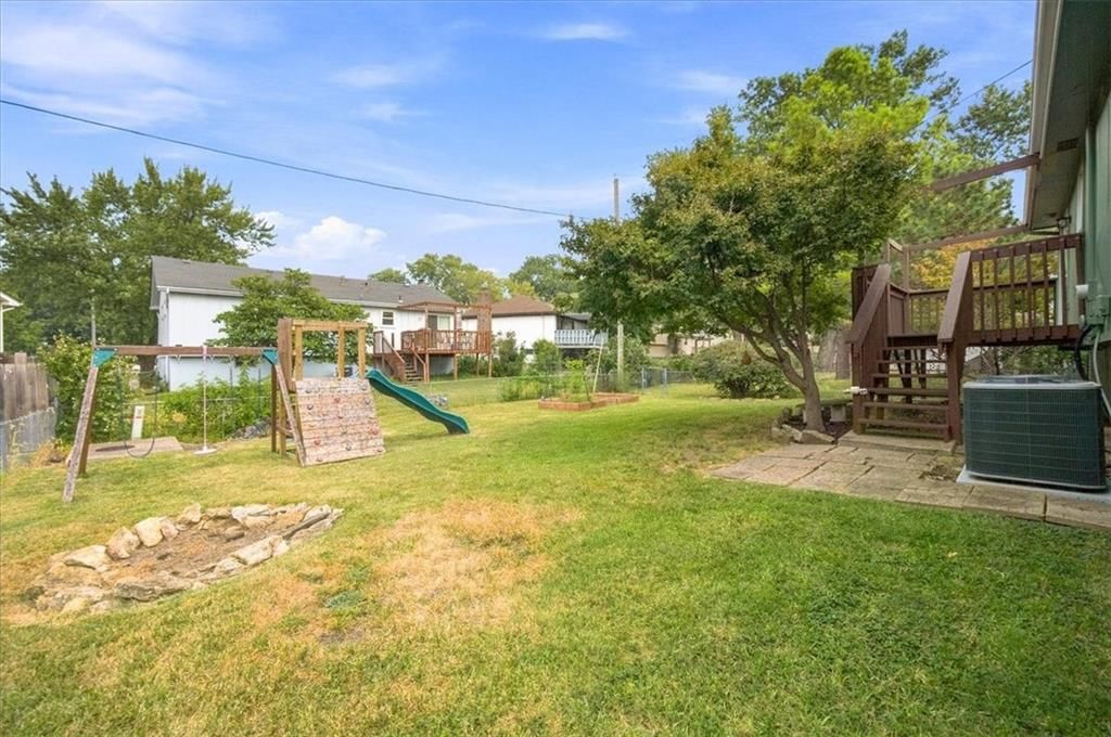 2100 E Taylor Drive — photo 31