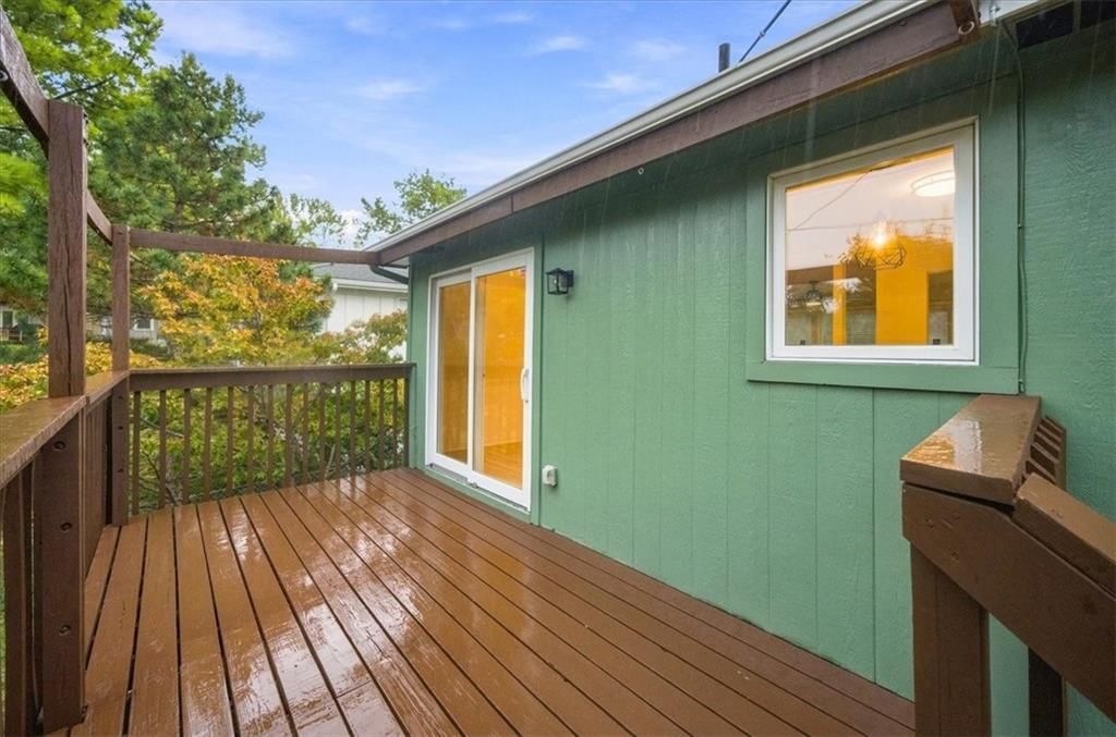 2100 E Taylor Drive — photo 32