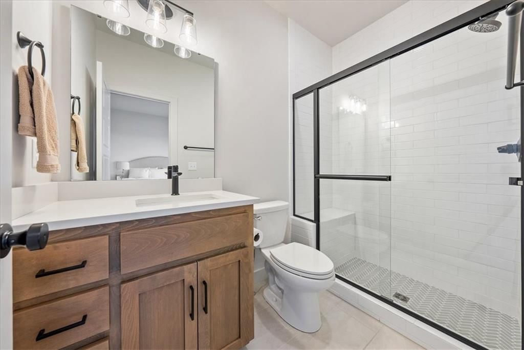 Photo 26 of 58 - 13403 W 181st Terrace, Overland Park, KS 66013