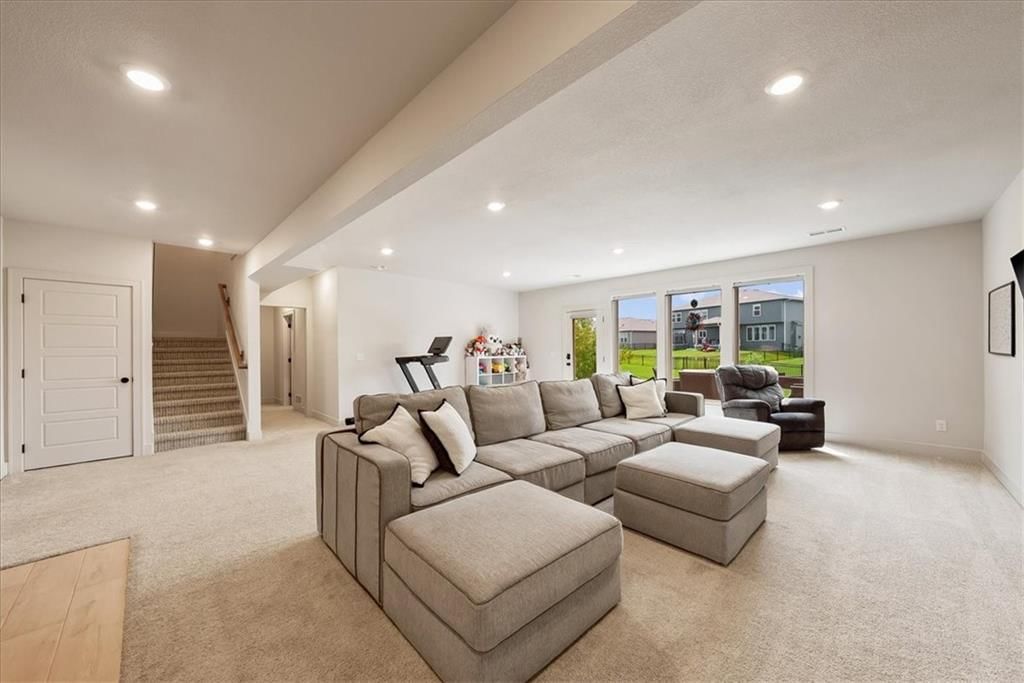 Photo 38 of 58 - 13403 W 181st Terrace, Overland Park, KS 66013