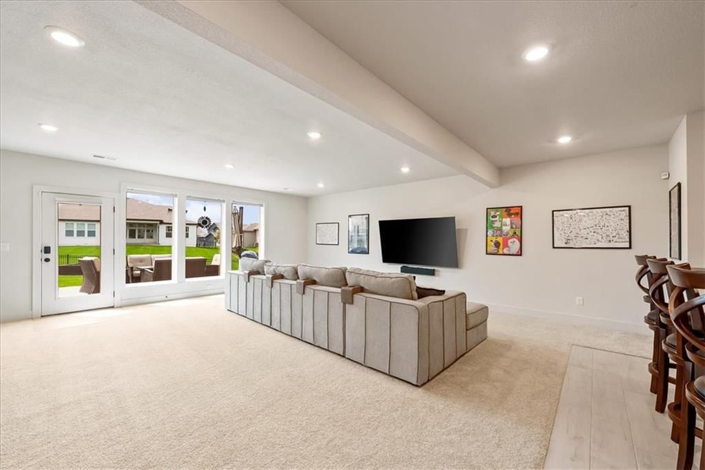 Photo 39 of 58 - 13403 W 181st Terrace, Overland Park, KS 66013