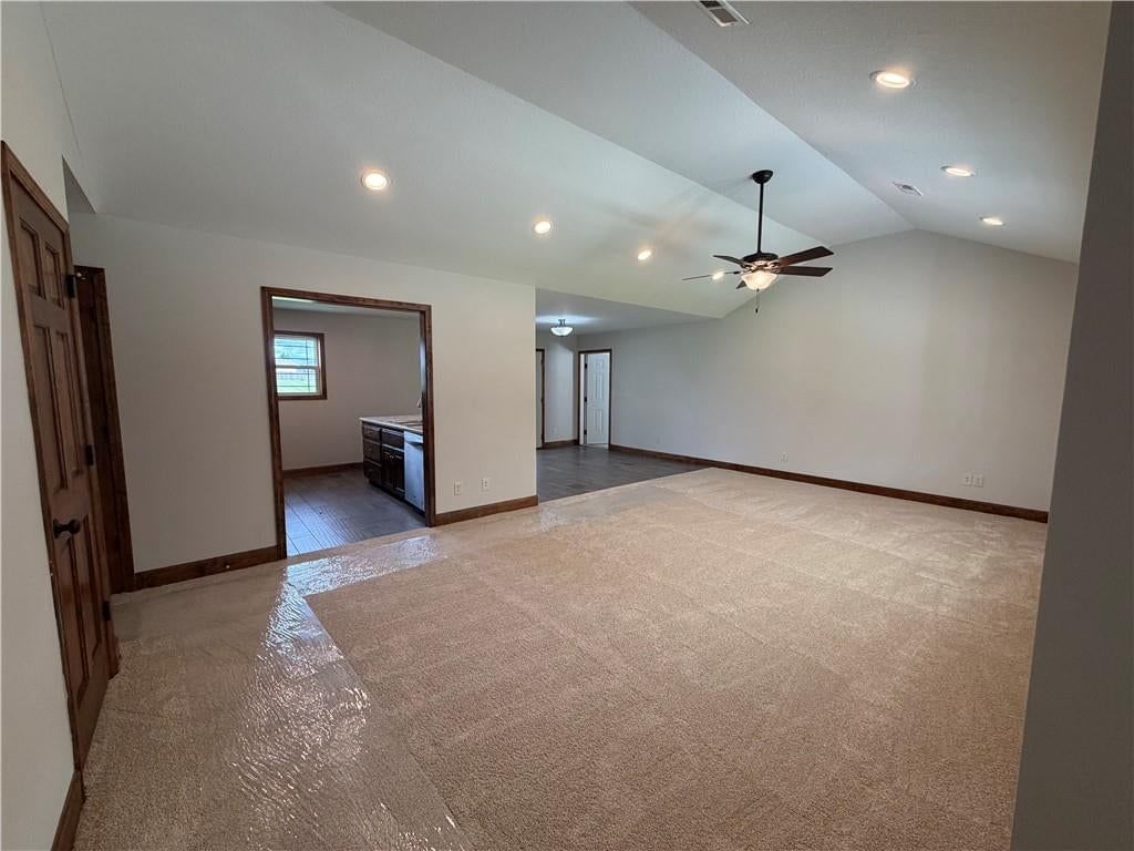 Photo 9 of 30 - 203 Valley Street, Lathrop, MO 64465