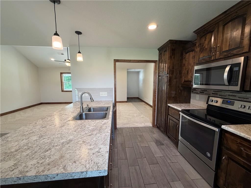 Photo 12 of 30 - 203 Valley Street, Lathrop, MO 64465