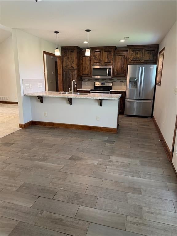 Photo 15 of 30 - 203 Valley Street, Lathrop, MO 64465