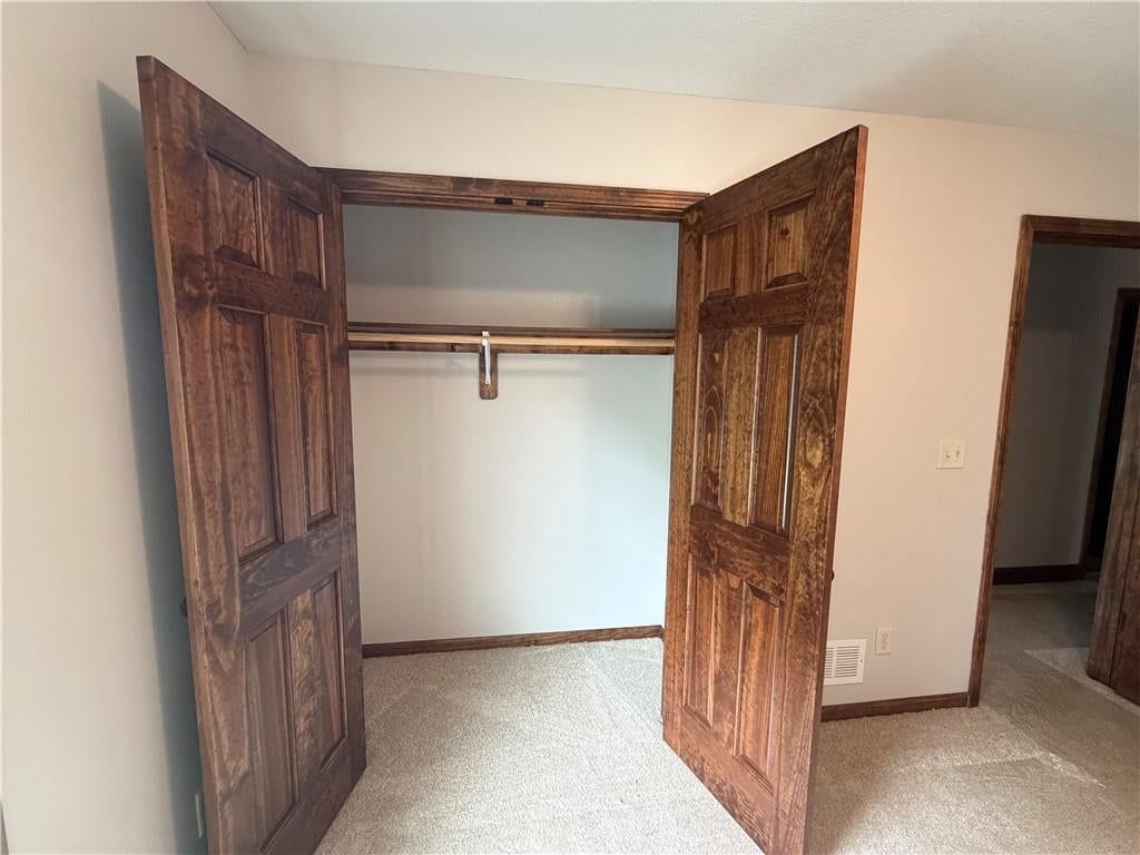 Photo 23 of 30 - 203 Valley Street, Lathrop, MO 64465