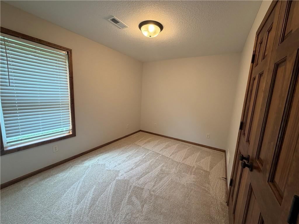 Photo 24 of 30 - 203 Valley Street, Lathrop, MO 64465