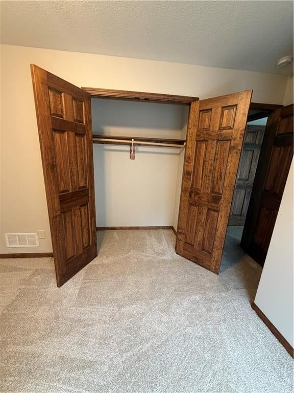 Photo 25 of 30 - 203 Valley Street, Lathrop, MO 64465